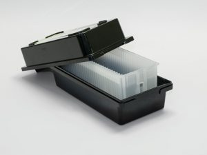 Conductive black Boxes for photomask-blank shipping
