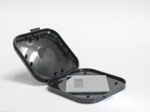 Conductive black shipper for photomask-blanks